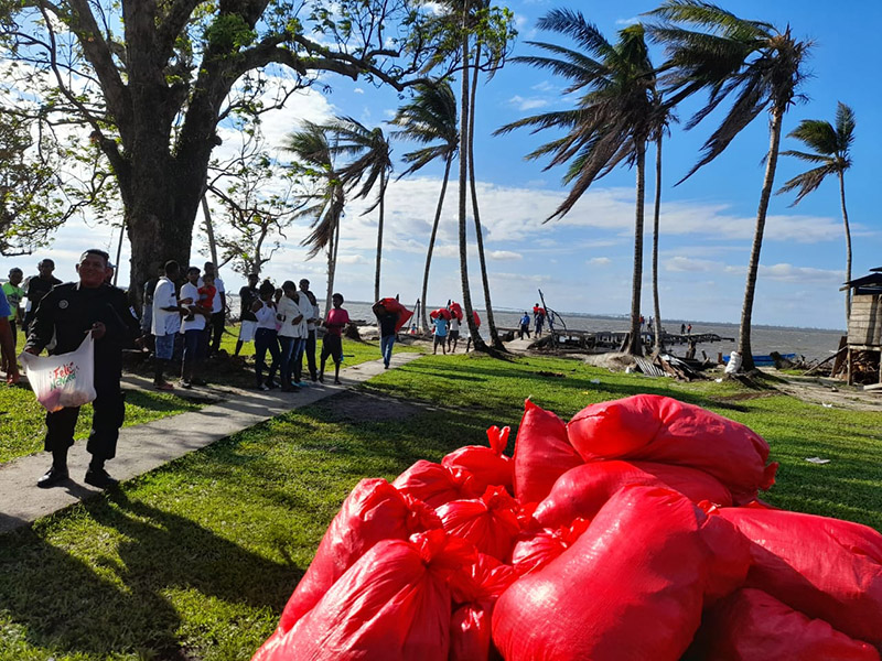 pescadores-reciben-bono-de-pesca-costa-caribe